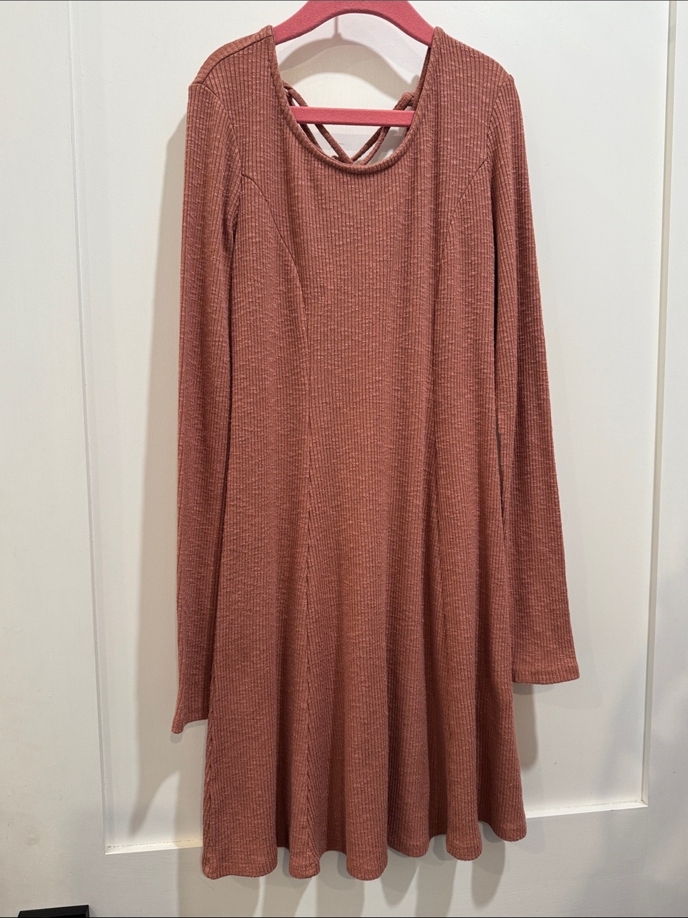 Forever 21 Wms med dusty rose Ribbed Long-Sleeve Skater Dress